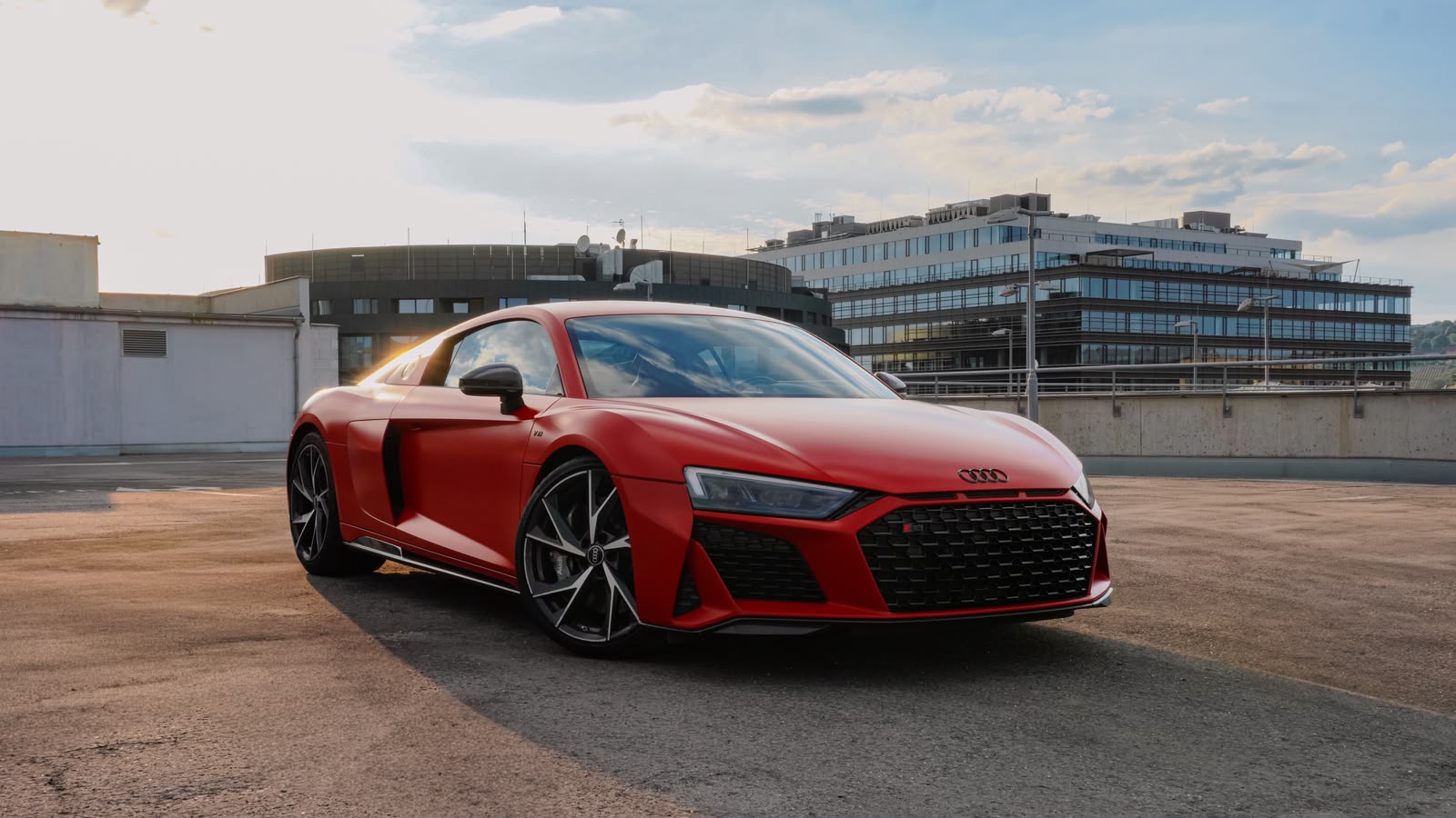 Audi R8 V10 — EMPIRE CARS
